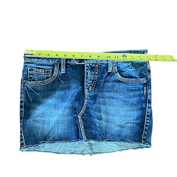 Silver Jeans Ravi cotton denim blue raw hem mini skirt size 26 - Picture 3 of 11